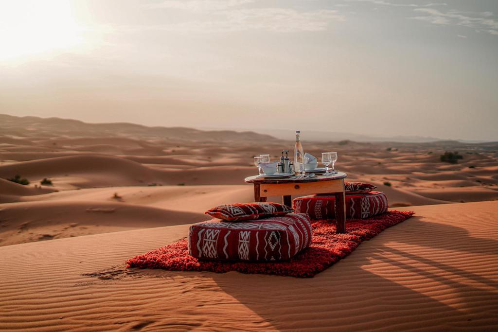 Desert Luxury Camp Morocco Мерзуга Экстерьер фото