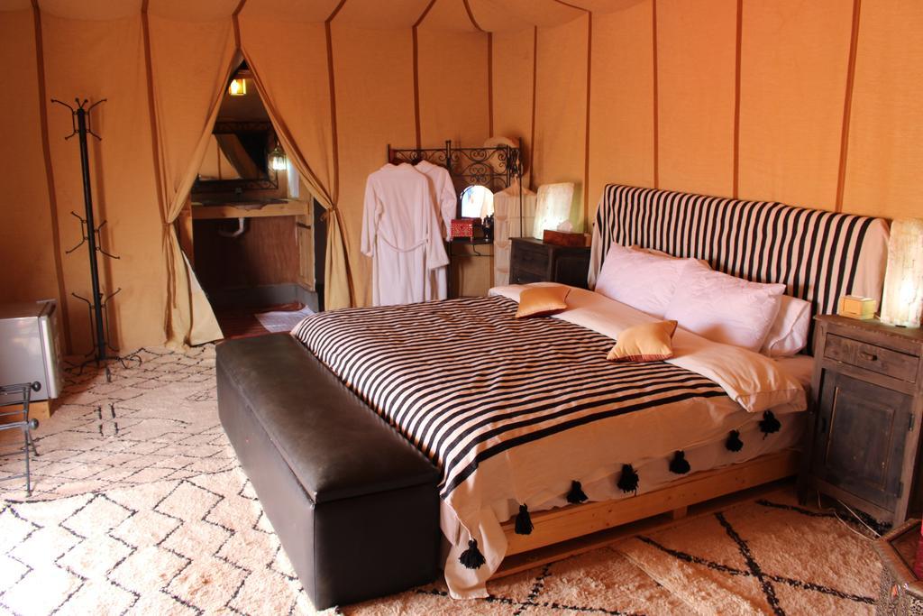 Desert Luxury Camp Morocco Мерзуга Экстерьер фото